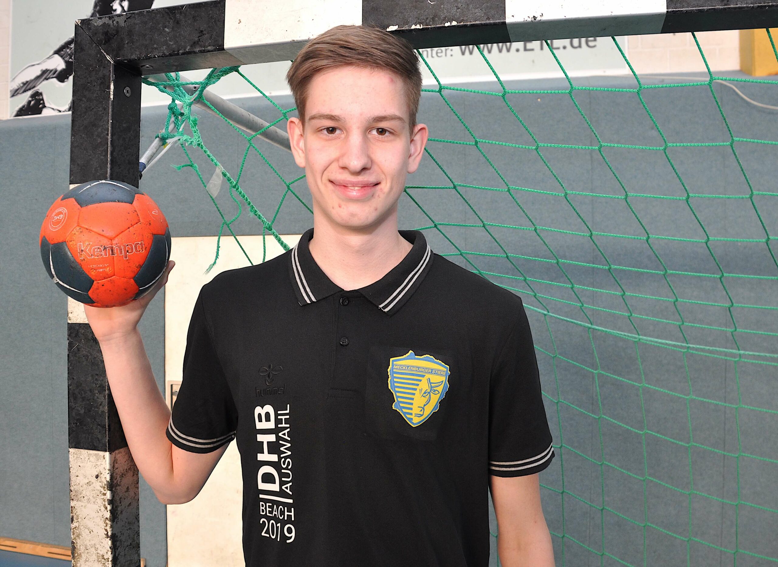 Jungstier Yannick Raatz trainiert mit der U17Nationalmannschaft